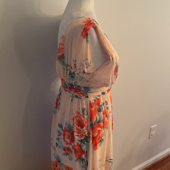 NWT Lulus romantic maxi dress - Picture 6 of 14